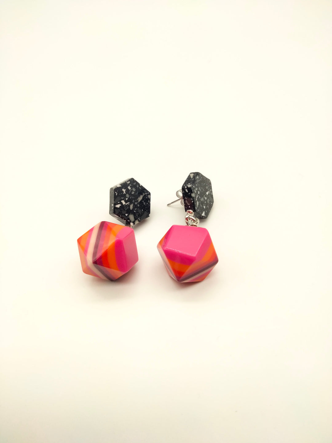 Boucles d'Oreilles Géométriques AZURA - Modèle Hexagone et Prisme