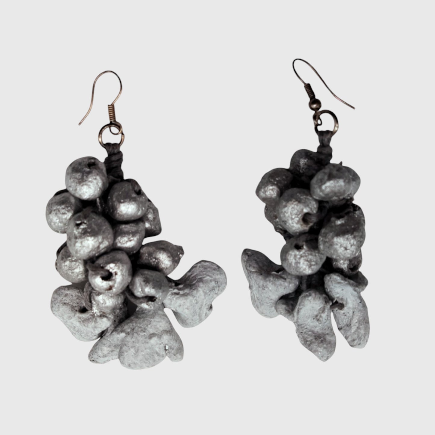Boucles d'oreilles artisanal "Calis Coco d'Or" faites main à partir de coque de noix de coco