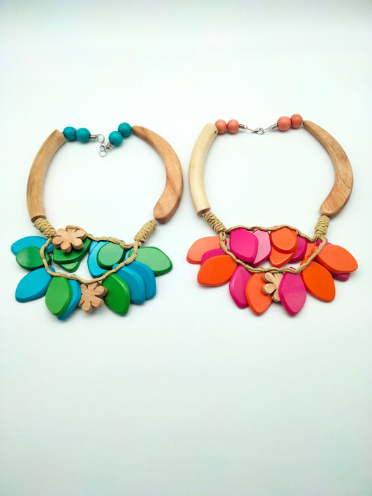 Collier Plastron "Feuillage Tropical" en Bois – Duo de Couleurs Vitaminées