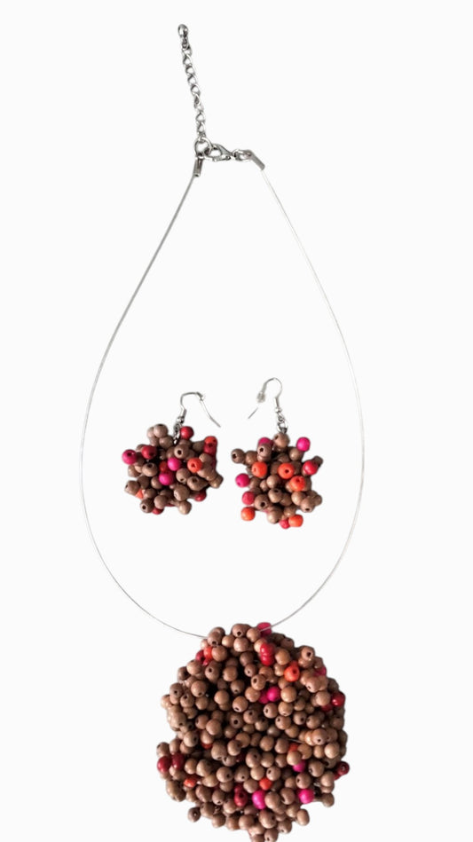 Collier Pendentif Ysella + Boucles d'oreilles– Grappe de Perles Artisanales Marron & Rose