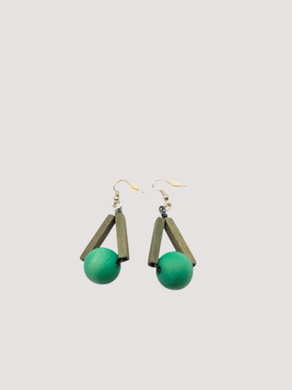 Boucles d’Oreilles Triangles en Bois Fait Main- Bijoux Éco-Chic