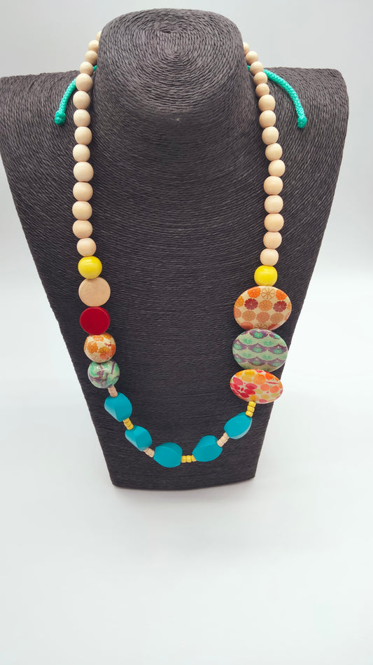 Sautoir Fantaisie " Jardin bohème" couleur multicolore et fleurs-perles en bois naturel