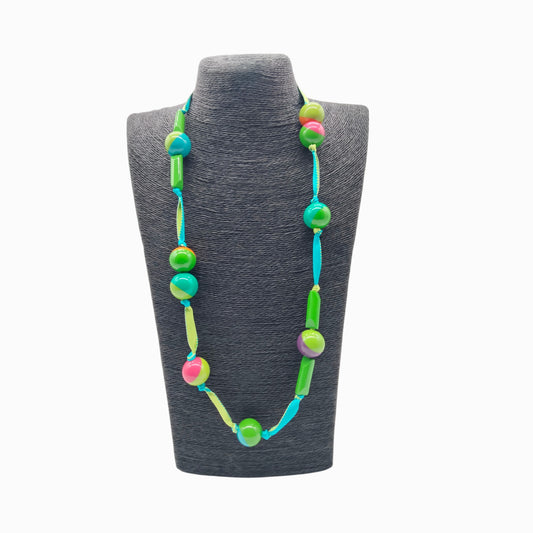 Sautoir Artisanal "Couleurs d’Été" – Collier Long Perles Vertes et Multicolores
