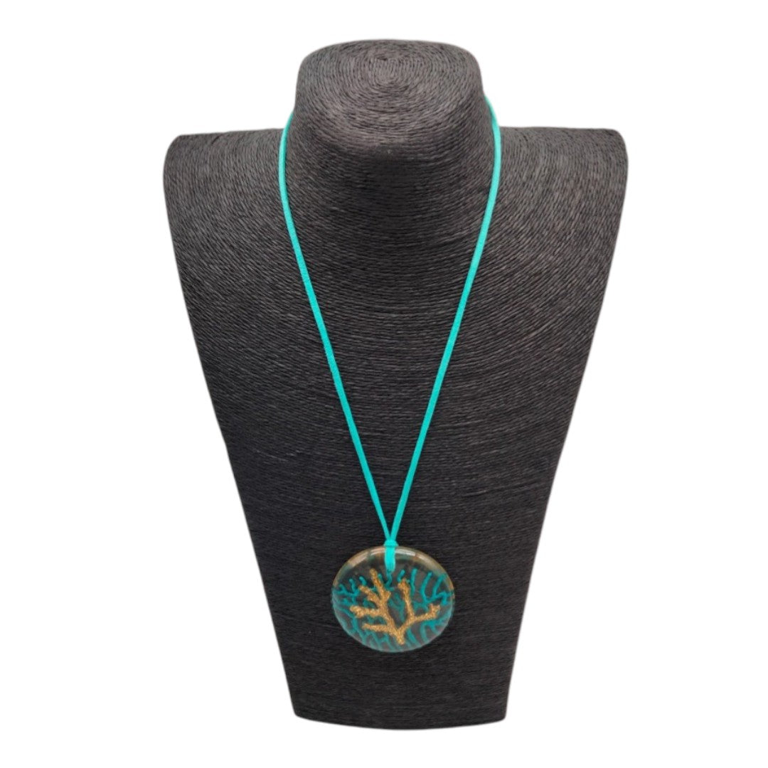 Sautoir "Corallium" – Pendentif Artistique Corail & Or